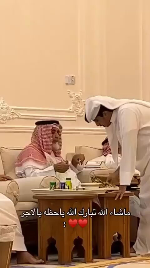 0YzNVWYZEJzuUmsh.jpg