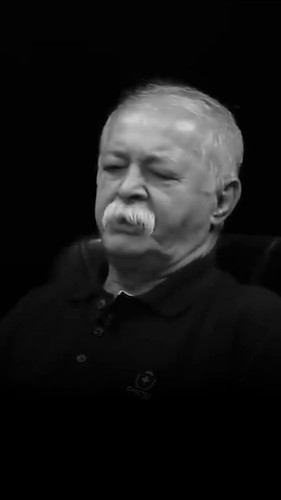 b5l8tYELBOsVtIvk.jpg