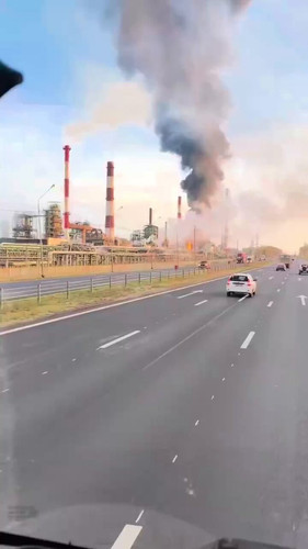 1KwSkdJC FHailGs.jpg