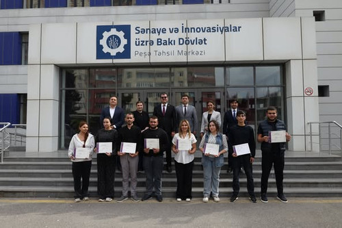 558252455 1230261245795656 3829318494531293237 n.jpg?stp=dst jpg p526x395 tt6& nc cat=109&ccb=1 7& n.jpg