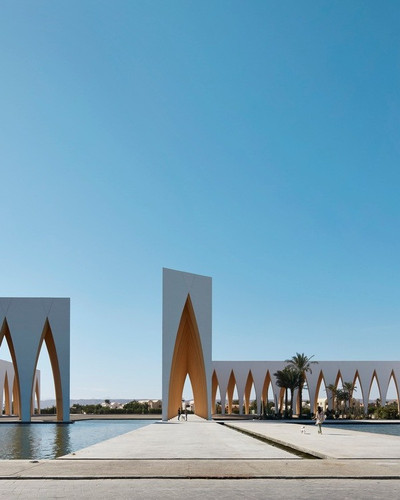 G2NCWPJWwAA0 ZK?format=jpg.jpg