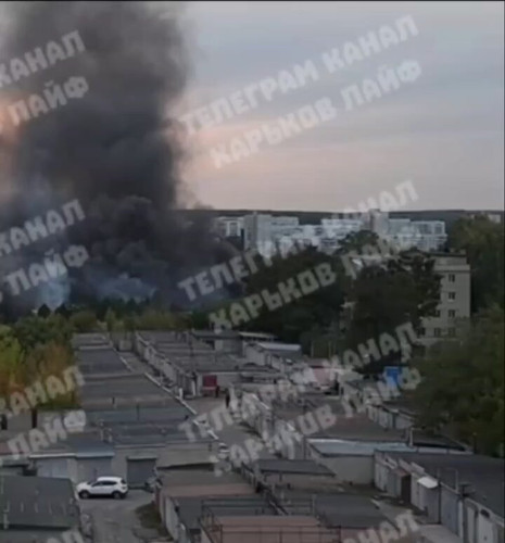 1NeK3 G9f3HX0urh.jpg