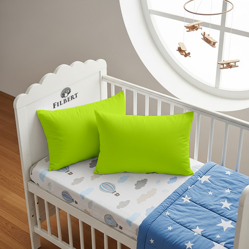 pARROT gREEN (1).jpg