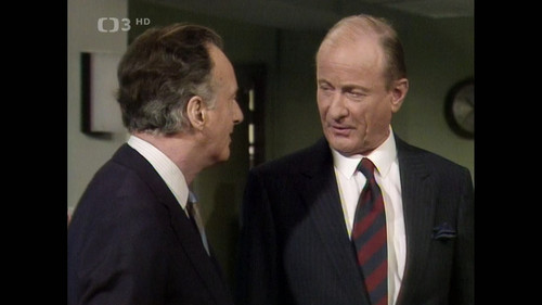Jiste.pane.premiere.S01E01.Velky.plan.1986.1080i.HDTV.H264.MPA2.0 GarGG.mkv snapshot 01.31 [2025.10..jpg