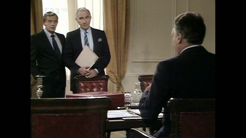 Jiste.pane.premiere.S02E01.Muz.pres.palubu.1987.1080i.HDTV.H264.MPA2.0 GarGG.mkv snapshot 21.29 [202.jpg