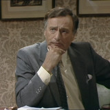 Yes Minister Series S2E4 The greasy Pole 2160p.mkv snapshot 16.27 [2025.10.10 23.57.35]