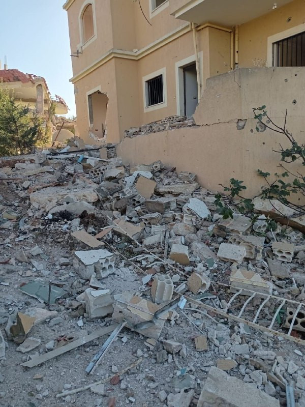 مصادر لبنانية: مسيرة للاحتلال استهدفت منزلا في حي الرجم بعيتا الشعب جنوب لبنان، فجر اليوم....