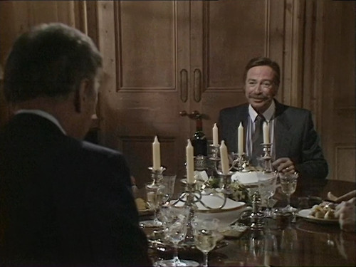 Yes.Prime.Minister.S02E02.Sluzebni.tajemstv.2160p.Upscaled.WEB DL.CZ EN.DD2.0.x264 moviesbyrizzo.mkv.jpg