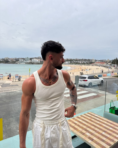 yanninicolau 1739173145 3564765172327801993 37923821010.jpg