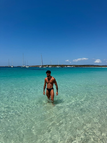 yanninicolau 1754134231 3690267856414616775 37923821010.jpg