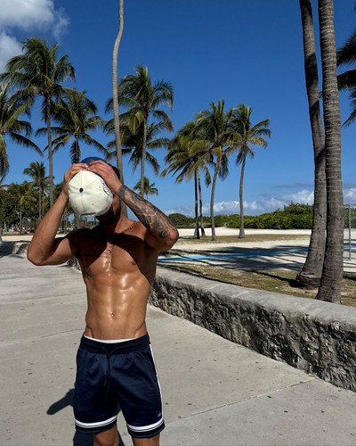 yanninicolau 1732836387 3511608590572635902 37923821010.jpg