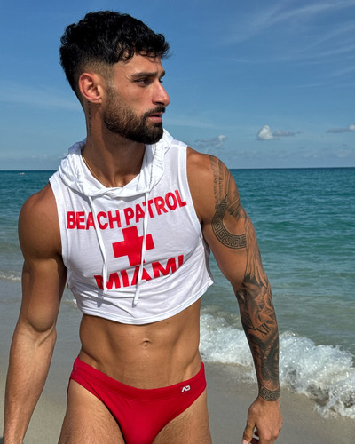 yanninicolau 1733499021 3517167168803974651 37923821010.jpg