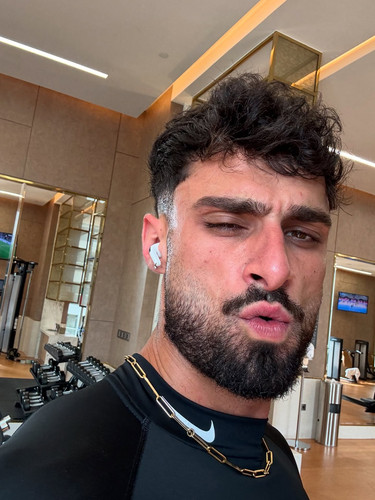 yanninicolau 1754922981 3696884375747593247 37923821010.jpg