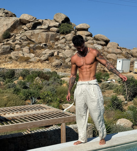 yanninicolau 1755957833 3705565340916301872 37923821010.jpg