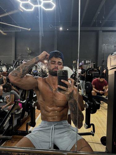 yanninicolau 1757512389 3718605904393288996 37923821010.jpg