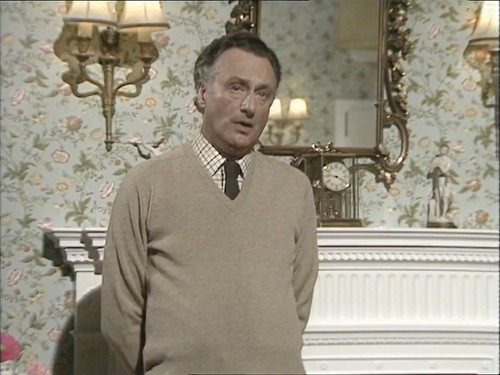 Yes.Minister.S03E01.Rovnopravnost.2160p.Upscaled.WEB DL.CZ EN.DD2.0.x264 moviesbyrizzo.mkv snapshot .jpg