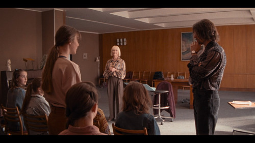 Broken.Voices.2024.1080p.NF.WEB DL.CZ.DD+5.1.H.264 FLUX.mkv snapshot 00.13.00 [2025.10.11 11.40.49]