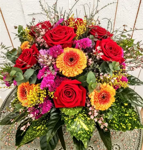 91794 Valentinsstrauss 1 r1 718x750 auto.webp