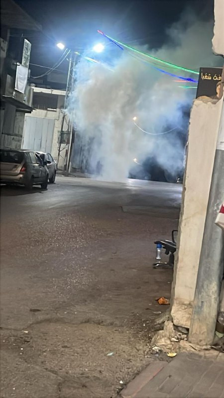 اندلاع مواجهات في قرية شقبا غرب رام الله، والاحتلال يطلق قنابل الغاز....