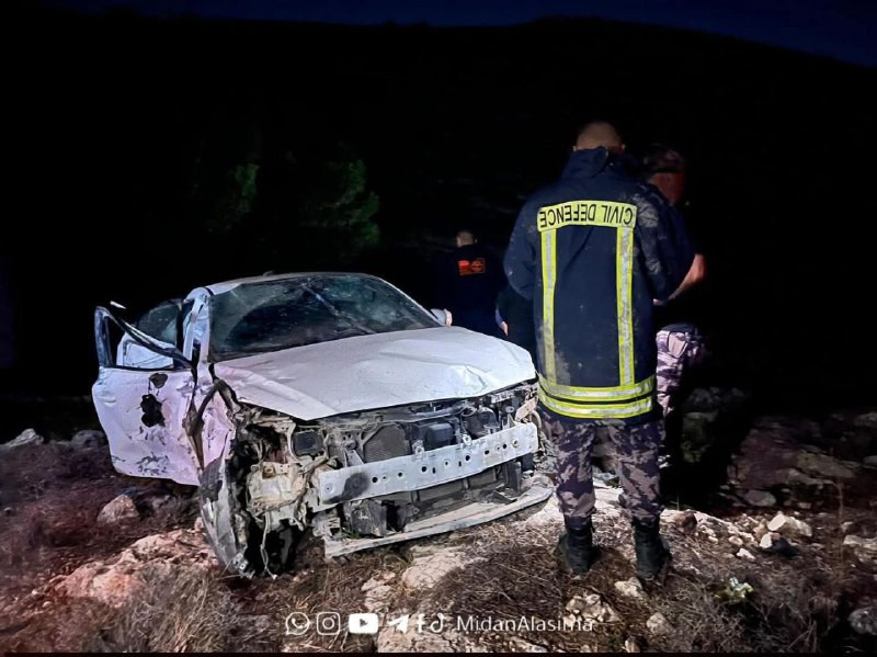 تغطية صحفية : طواقم الاسعاف والدفاع المدني الفلسطيني تخلي اصابة اثر حادث سير ذاتي وقع قبل قليل على شارع  الواصل للخنيدق ببلدة بيت عنان شمال غرب القدس....