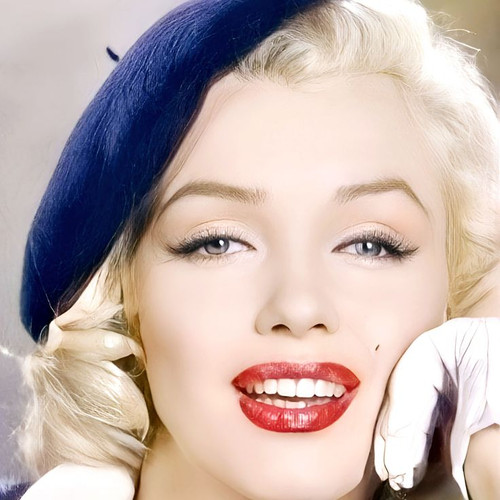 Juan Carlos Marilyn Monroe, Close Up!! 💖 Facebook.jpg