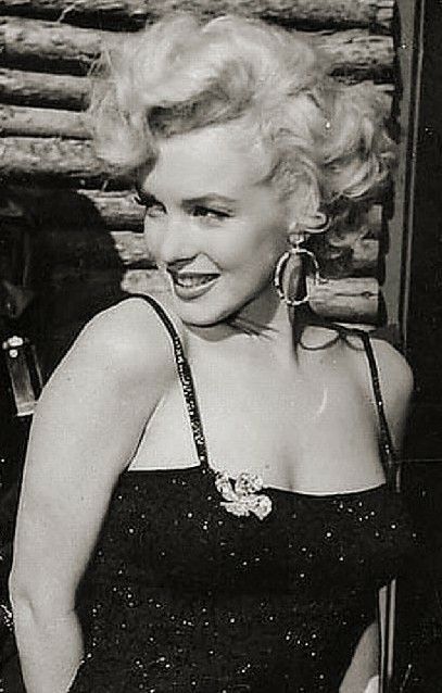 Marilyn Monroe A George Vreeland Hill pin .jpg