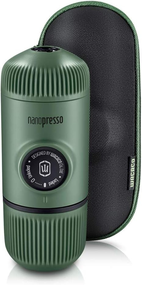 WACACO Nanopresso in Moss Green met beschermhoes