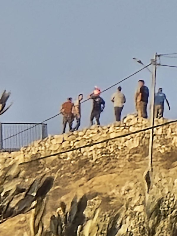 مستوطنون يقتحمون جبل العرمة في بلدة بيتا جنوبي نابلس....