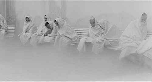 Eight.and.a.Half.1963.Criterion.1080p.UHD.BluRay.CZ IT.FLAC.1.0.x265.HEVC SARTRE.mkv snapshot 01.12..jpg