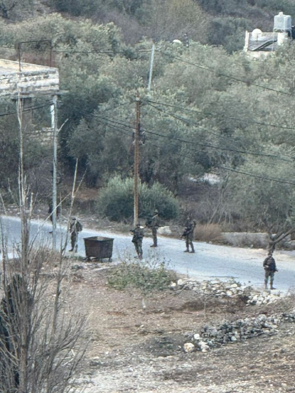 جانب من اقتحام قوات الاحتلال قرية برقة شمال غرب مدينة نابلس....