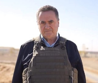 وزير جيش الاحتلال يسرائيل كاتس يوقع على أمر يمنع طواقم الصليب الأحمر من زيارة أسرى قطاع غزة، بزعم أن هذه الزيارات تشكل خطرًا على أمن الدولة...