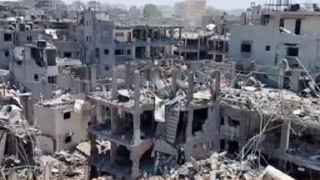 رئيس بلدية جباليا أكد أن معظم مباني المدينة وشوارعها ومرافقها تعرضت للتدمير نتيجة العدوان الإسرائيلي. وأشار إلى أنهم تسلموا كميات قليلة من السولار، وأ...