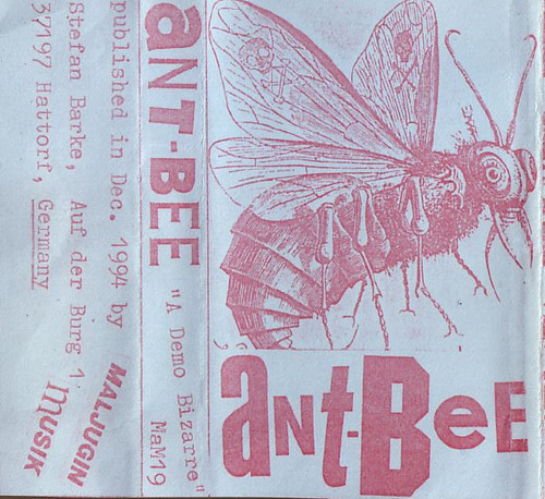 Ant Bee A demo bizarre.jpg