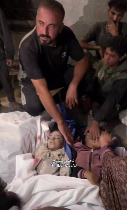 شهداء أطفال ارتقوا جراء قصف الاحتلال منازل في مدينة غزة قبل قليل....
