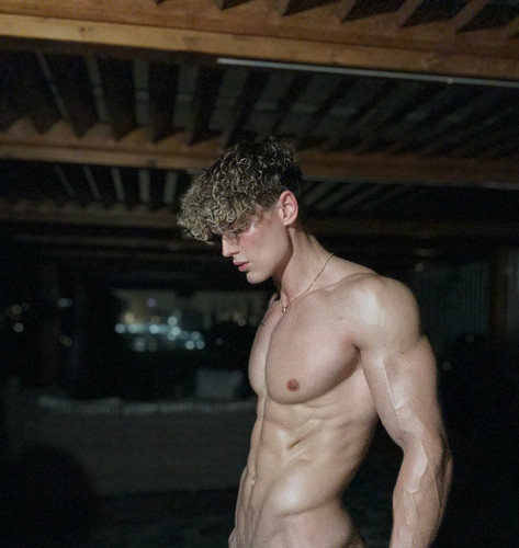 MM 0085.jpg