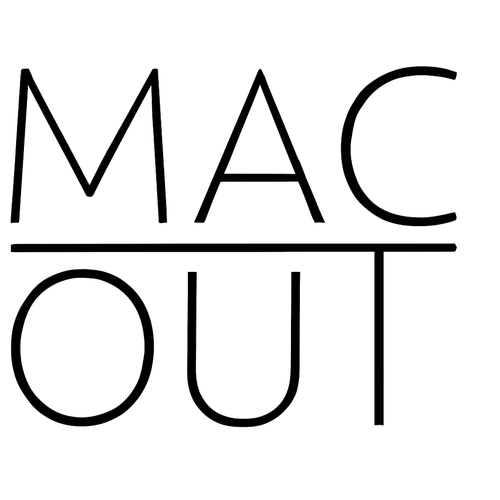 logo macout text black.png