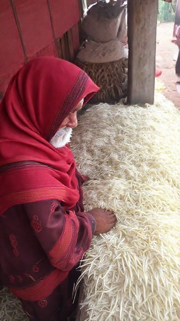 Govt to consider restoring high tariffs on rice imports