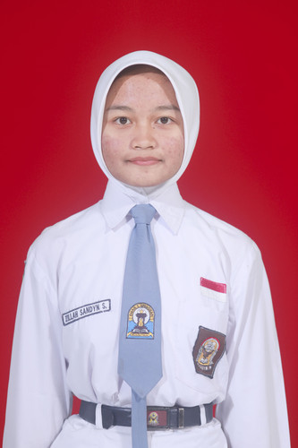 ZILLAH SANDYN SALSABILLAH.jpg