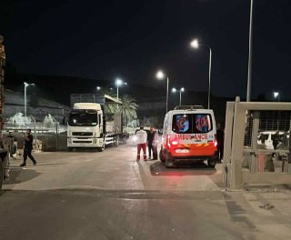 جيش الاحتلال يسلم جثمان الشهيد أحمد الأطرش، الذي استشهد بعد إطلاق مستوطن النار عليه على مدخل الخليل قبل يومين...