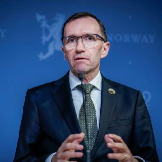 قال وزير خارجية النرويج إن غزة تتعرض لأسوأ موجة هجمات منذ بدء الحرب، وأن الاجتياح البري يعرض السكان لخطر شديد. وأدان الغزو البري الإسرائيلي لمدينة غزة...