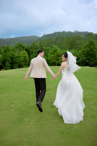 Hayes Studio PRE 1819.jpg