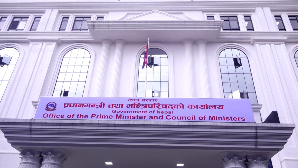 प्रधानमन्त्री कार्कीसँग भारतीय राजदूतको भेटवार्ता