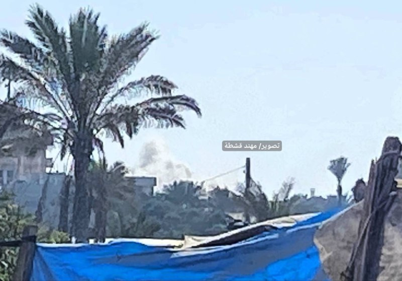 جيش الاحتلال ينسف مباني سكنية شمال مدينة رفح....