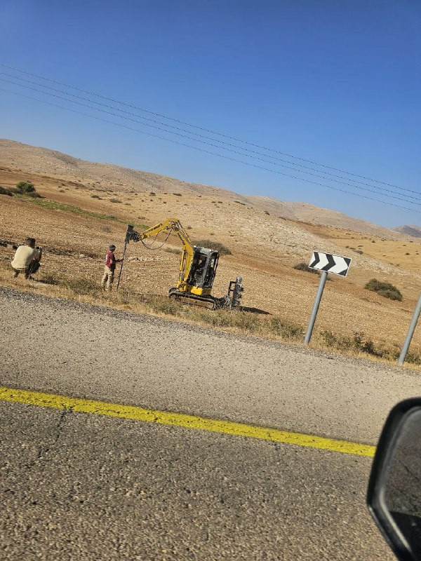 عربدة وسرقات لا تتوقف.. مستوطنون يسيجون أراضٍ للفلسطينيين في مناطق سمرة وسهل أم القبا والمرمالة بالأغوار الشمالية....