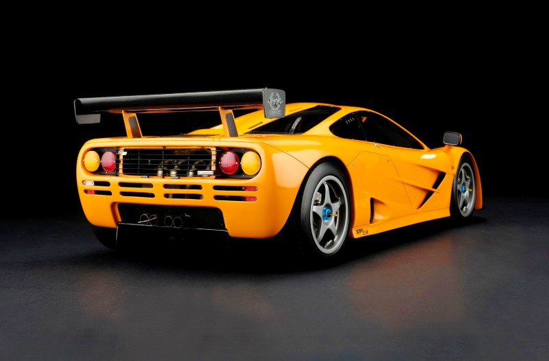 Engineering Legacy in Miniature – Amalgam Announces 1:8 McLaren F1 LM with Gordon Murray Signed Book Engineering Legacy in Miniature – Amalgam Announces 1:8 McLaren F1 LM with Gordon Murray Signed Book