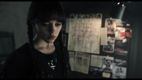 Wednesday.S02E01.Here.We.Woe.Again.1080p.NF.WEB DL.CZ EN.DD+5.1.Atmos.H.264 playWEB.mkv snapshot 00..jpg