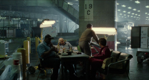 The.Terminal.2004.1080p.BluRay.CZ SK EN.x265.HEVC My.mkv snapshot 00.59.27 [2025.09.13 17.41.11].jpg