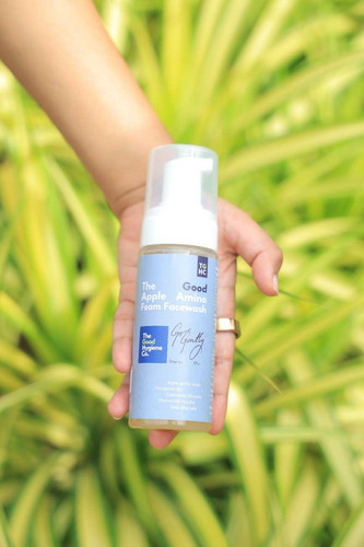 Foam Face Wash for Sensitive Skin – Gentle Cleansing for a Calm, Fresh Glow1.jpg