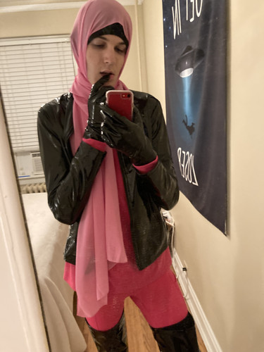 black + pink theme.jpg