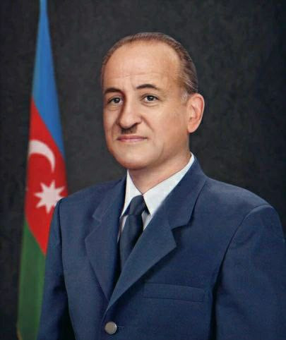 FqfHM9AWAAM6zBj.jpg